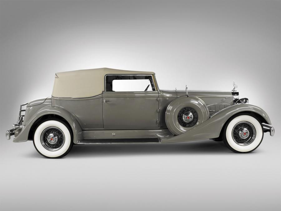  Packard Super Eight Convertible Victoria 1934 года  (фото 12 из 13)